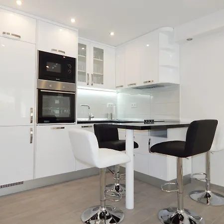 Apartment Milenka Zrnovnica