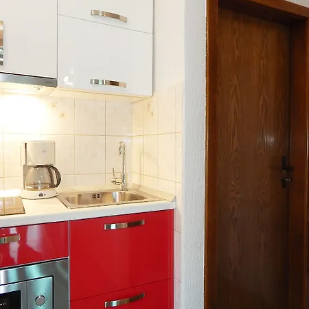 Milenka Apartment Zrnovnica