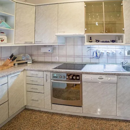 Milenka Apartment Zrnovnica